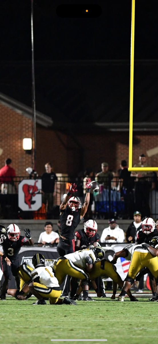 Second time this season <a href="/zay_social/">Xavier Griffin</a>  has got a blocked field goal!! Keep grinding sonshine, keep grinding