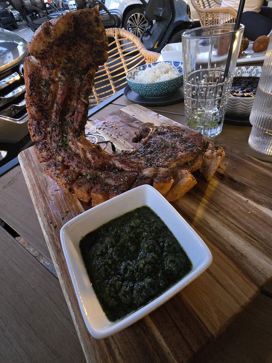 iveglez's tweet image. Chuletas kan-kan in Aiken, SC before @OfficialOPLive on @ReelzChannel! #OPLive #OPNation #OnPatrolLive