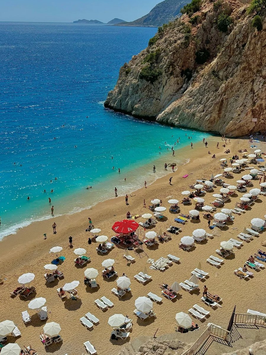 Alice190022's tweet photo. Fethiye sea, i like it https://t.co/Ren2ZS5KpF