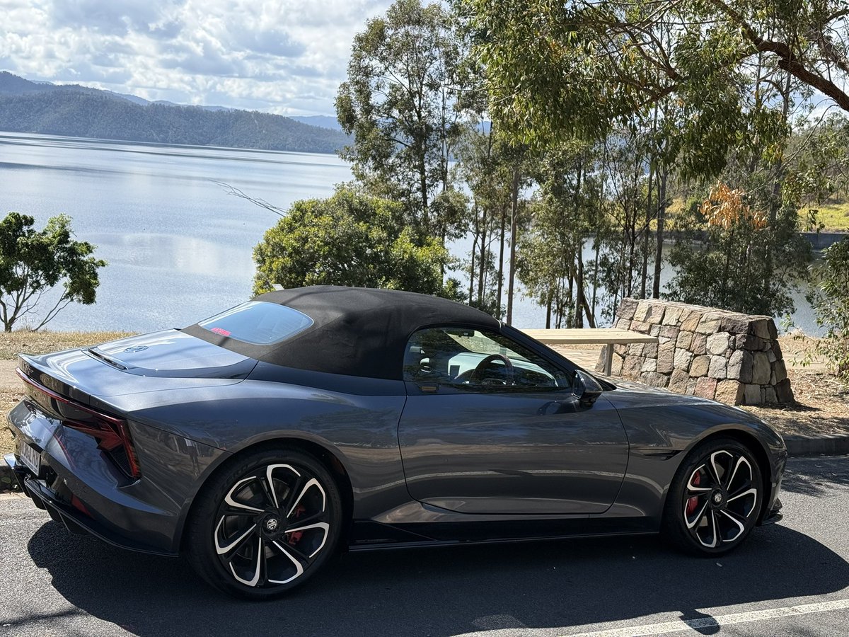 soggietoes's tweet image. Great day for a drive with the top down  #cyberster #mgcyberster #EVlyf