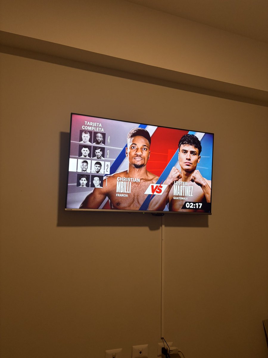 Asi como todos apoyan a la selección, espero que todos como chapines estemos apoyando a Lester 🇬🇹 🥊 

#CaneloVsCrawford #LesterMartinez