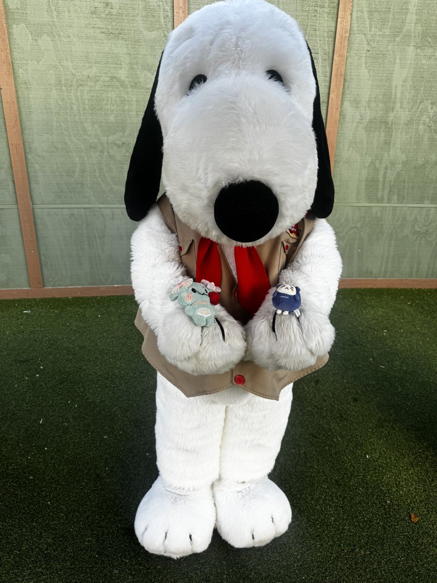 stan2manygroups's tweet image. Yongt and gangmong meeting Snoopy 💕