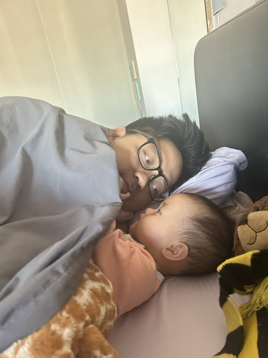 l00k at aLL th0se cHickeeeeensssss tweet media