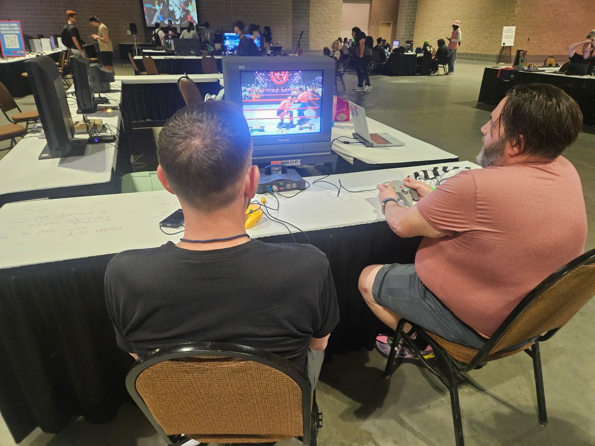 GameModeRetro's tweet image. Champion of UMK3 and @RetroCompariso1 3 years in a row for No Mercy. Great day! #retroworldexpo