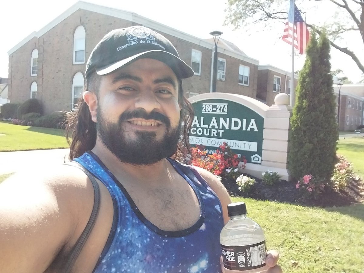 bengimj's tweet photo. 💪🧔🔥Haciendo un poco de ejercicio y tomando aire esta tarde de Sabado🌲Bendiciones y buen día a Todos🗽🇺🇲#EstiloVaronil #HombreDeBarba #ConActitud #Virilidad #Masculino #HombreReal #SeriedadMasculina #Firme #ActitudDeHombre
#BenjaminMejia #menfashion #Muscleboy
#ElSalvador https://t.co/8QfYUZKrJF
