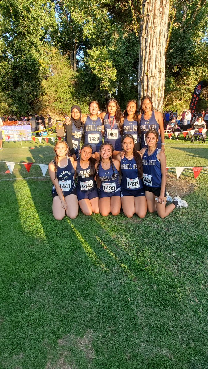 Wolfpack_Track's tweet image. JV Girls win the Kim Duyst Invitational on the 2000m course at the River Oaks Golf Course.
#PackTality 
#BangOut
@ArionArmeniakos 
@westafjrotc