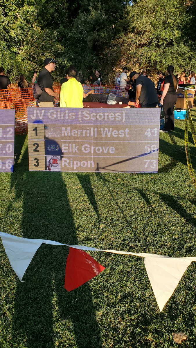 Wolfpack_Track's tweet image. JV Girls win the Kim Duyst Invitational on the 2000m course at the River Oaks Golf Course.
#PackTality 
#BangOut
@ArionArmeniakos 
@westafjrotc