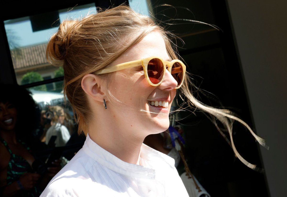 ilouvrep's tweet image. yeah