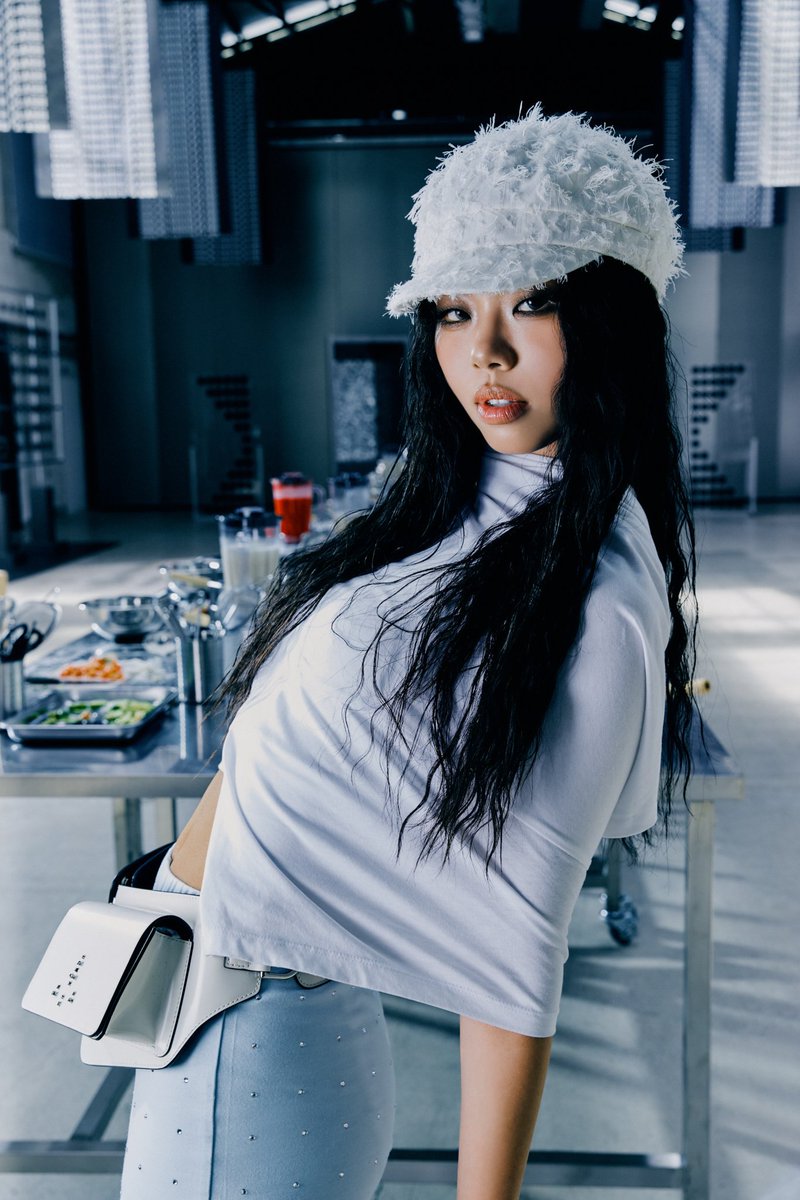 jype_basement's tweet image. YOUNGBIN Instagram has now reached 1K followers💕

JYP FAM DON'T FORGET TO FOLLOW HER INSTAGRAM 
instagram.com/youngbin_offcl…

#YOUNGBIN @YOUNGBIN_INNIT