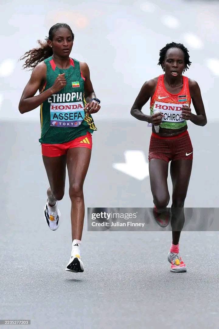 tadeleassefa's tweet image. ኢትዮጵያ በትዕግስት አሰፋ የሴቶች ማራቶን ብር ሁለተኛውን የቶኪዮ የዓለም አትሌቲክስ ሻምፕዮና ሜዳልያ አግኝታለች::  በርቀቱ ወርቁ ወደ ኬንያ 🇰🇪's Peres Jepchirchir wins the women's marathon in 2:24:43 after a fierce battle with 🇪🇹's Tigst Assefa