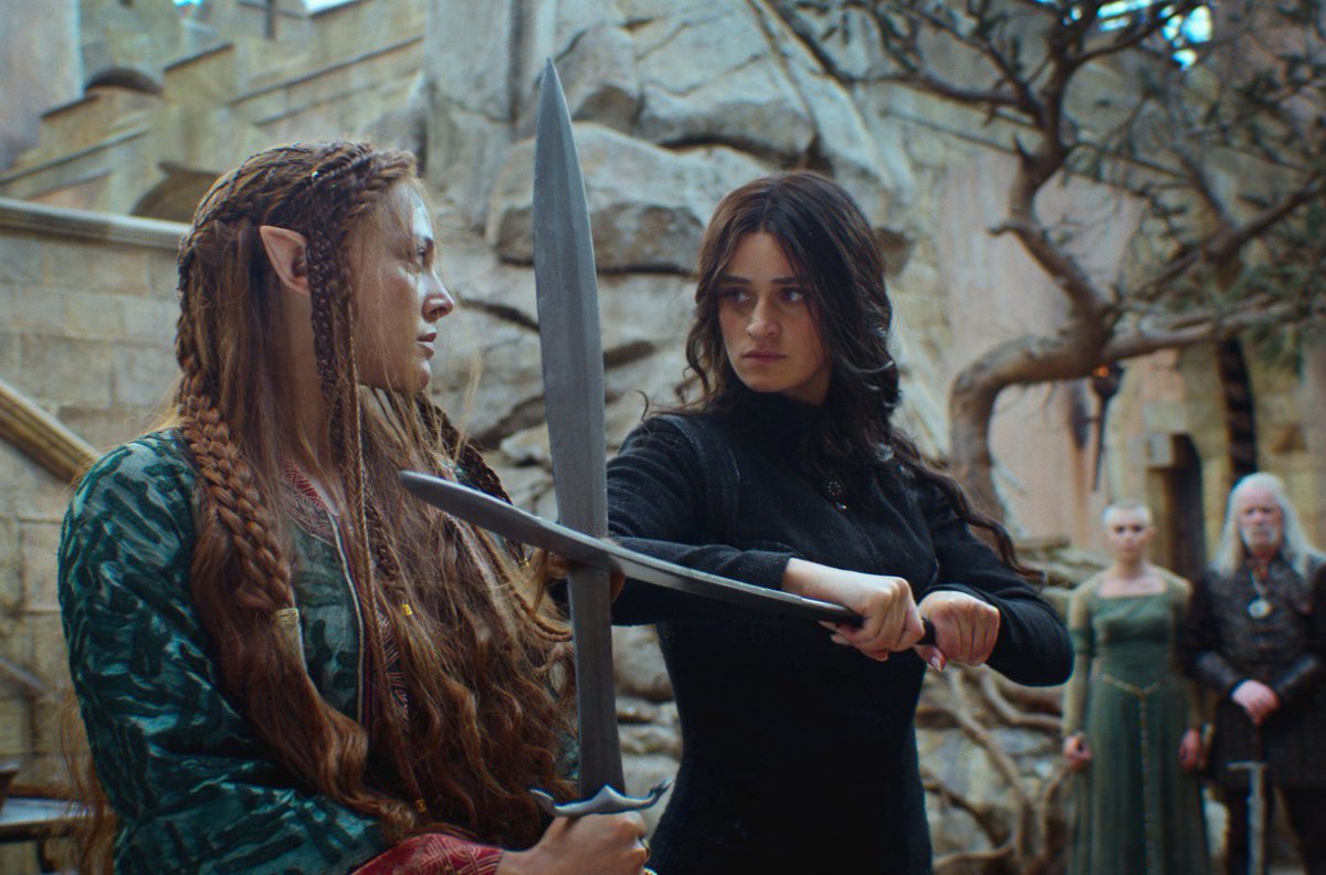 RedanianIntel's tweet photo. Anya Chalotra as Yennefer with Mecia Simson as Francesca in The Witcher Season 4

Peter Mullan as Vesemir and Joelle Rae as Ida Emean in the background https://t.co/pt933Y39Gu