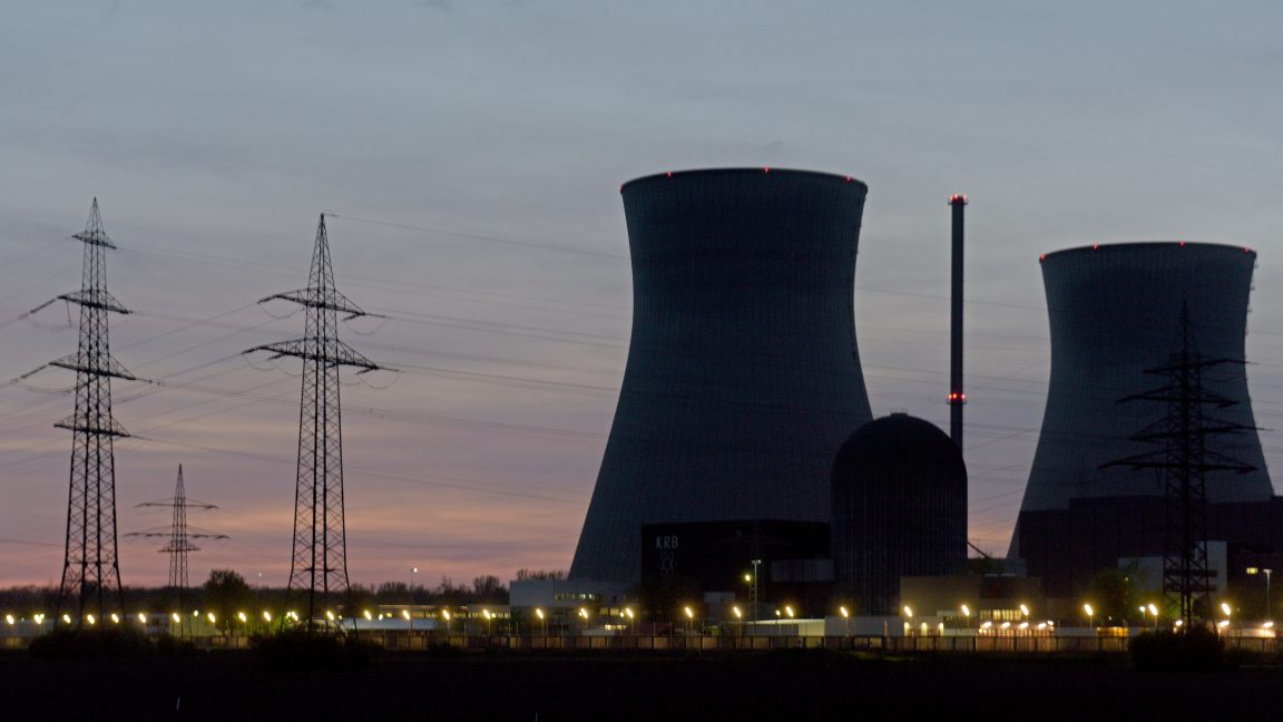 Isaac Naor (@isaacnaor) on Twitter photo The US is trying to kick-start a “nuclear energy renaissance” arstechnica.com/science/2025/0… /via <a href="/arstechnica/">Ars Technica</a> The US is trying to kick-start a “nuclear energy renaissance” arstechnica.com/science/2025/0… /via <a href="/arstechnica/">Ars Technica</a>