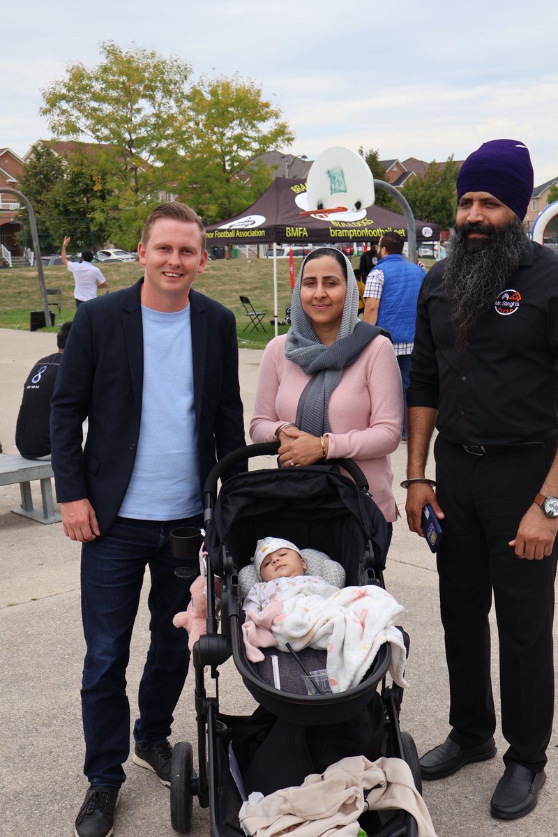 BramptonGraham's tweet image. Stopped by Councillor @RodPower7_8’s community BBQ for a great afternoon filled with food, music and activities. 

Whether it’s bringing neighbours together at events like this or supporting families with his monthly food markets, he continues to give back and be a strong…
