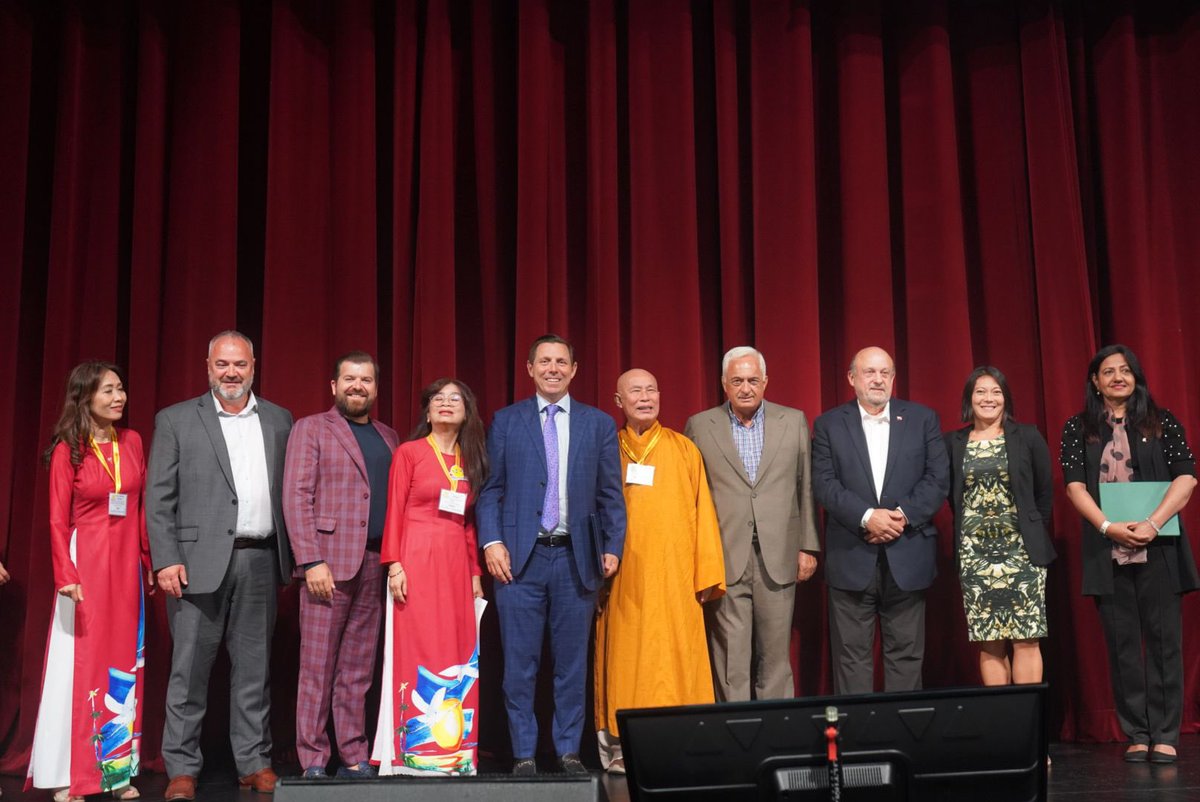 patrickbrownont's tweet image. Happy to speak at the GAVE annual fundraising Autumn Concert at the Rose Theatre along with Cllr @Keenan4Brampton and Cllr @RodPower7_8. It’s wonderful to see the Golden Age Village Long Term Care Home is now under construction. It’s expected to open in the fall of 2026!