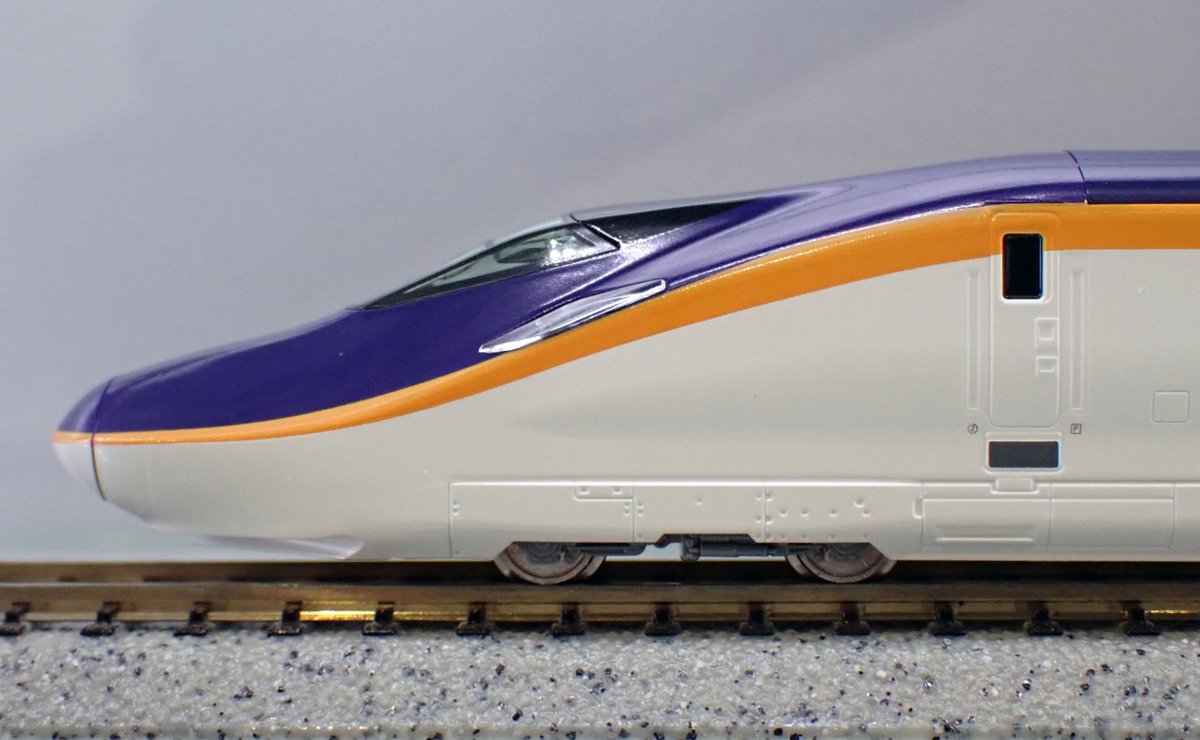 KATO E8系　G2編成 E8系G2編成 – 4号車の5号車寄り