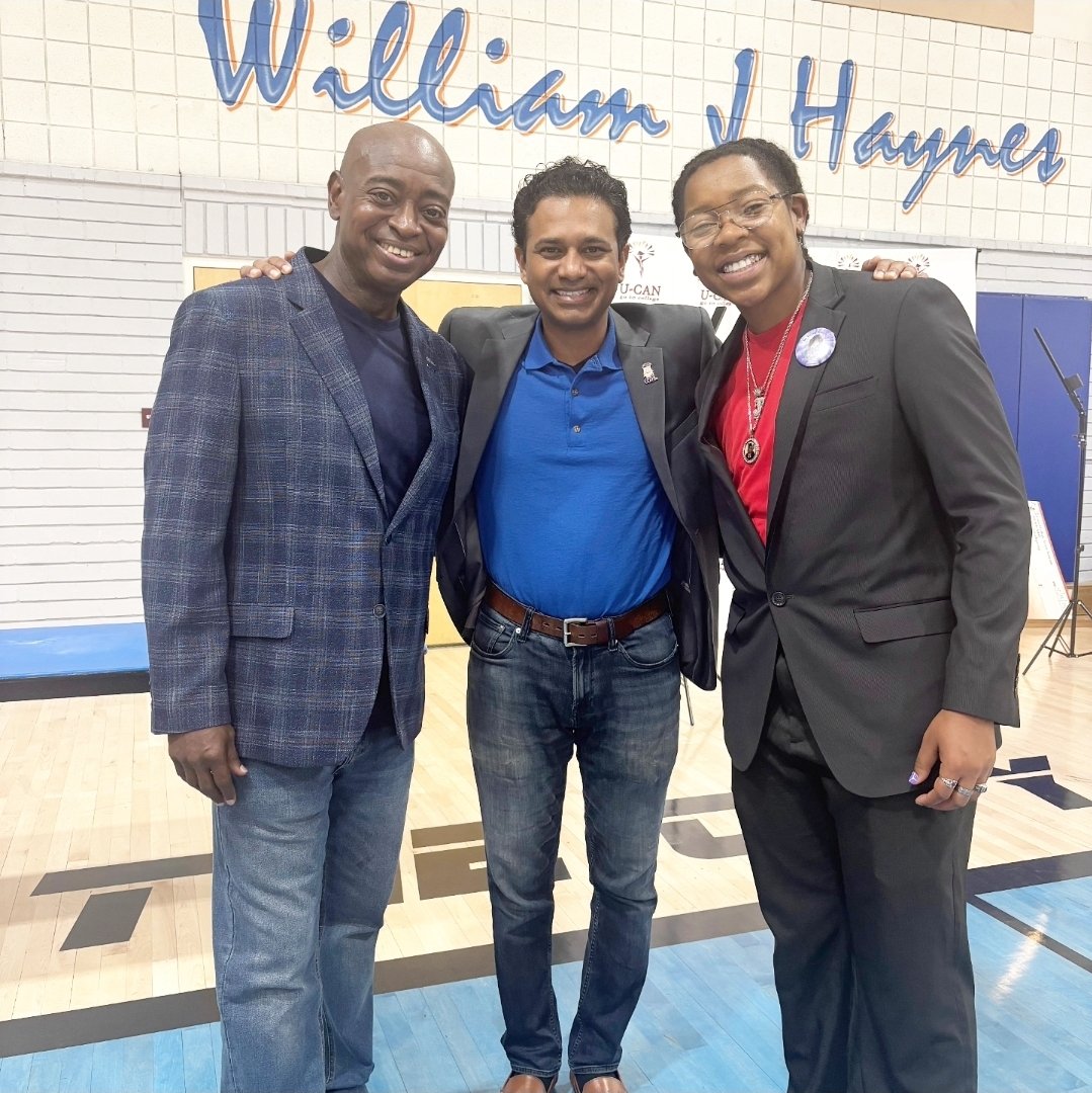 ReubenDSilvaNV's tweet image. The HBCU college fair was a huge success today at Doolittle Community Center. Big ups to Commissioner @WillMcCurdyII for hosting this annual event. As President Barack Obama once said, "The surest pathway to the middle-class is a college degree." #HBCUs #College #TogetherWeCan