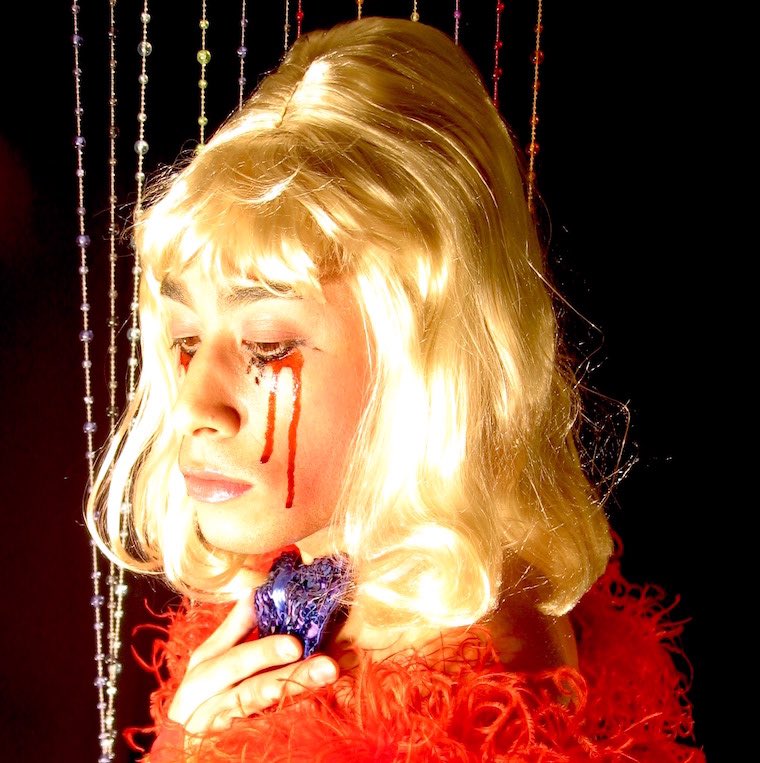 alanilagan's tweet image. A diva approaches a final destination: alanilagan.com/divine-diva-to…