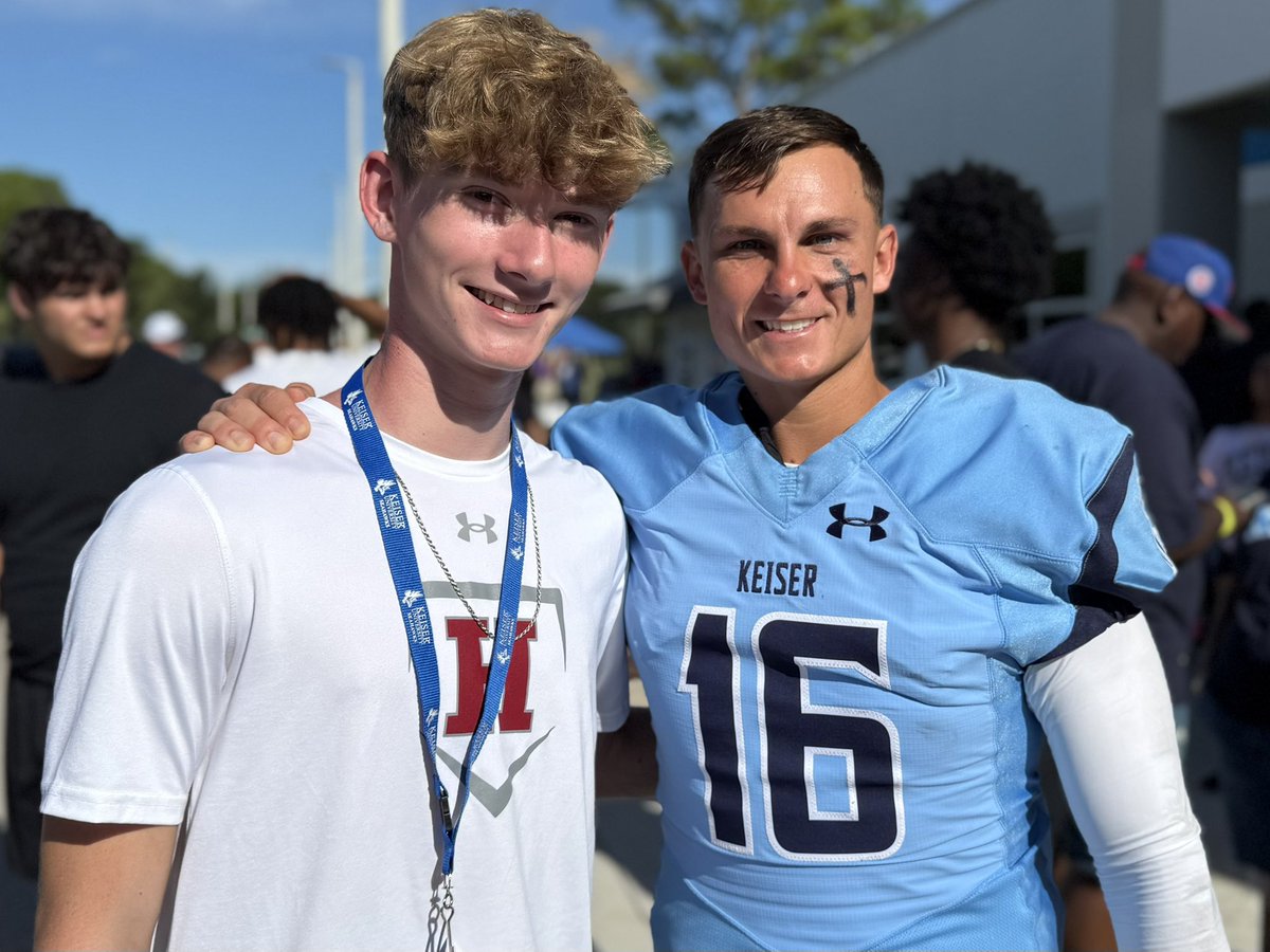 rossletson's tweet image. Thank Shea Spencer (@KeiserFootball’s records breaker) for sharing insights with me today!

#SeahawkFast #GRIT

#icuRoss #ImThatTiger

@HartselleFball #OwnIt
@adamgorney
@AL_Recruiting
@AL6AFootball
@aldotcomPreps
@ALPrepStars
@AverageJoesSpo1
@BackRoadRecruit
@BamaHSNews…