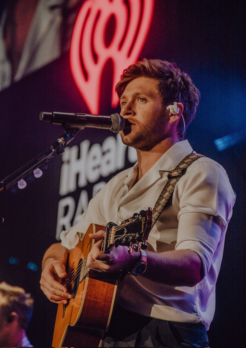 MariaJoseEV_'s tweet photo. Happy Birthday to one of my favourites forever and always!! Sooo proud of you. We love you sooo much!! @NiallOfficial https://t.co/bQGn8wis5F