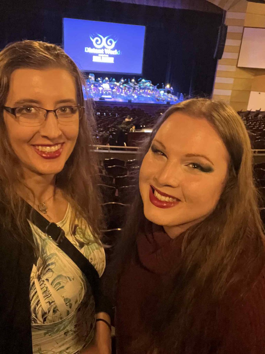 Seeing the Distant Worlds concert with my beautiful friend <a href="/LarkMaejirase/">Lark Maejirase</a>