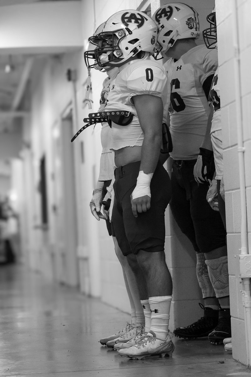 Harry Ainlay Titans tweet media