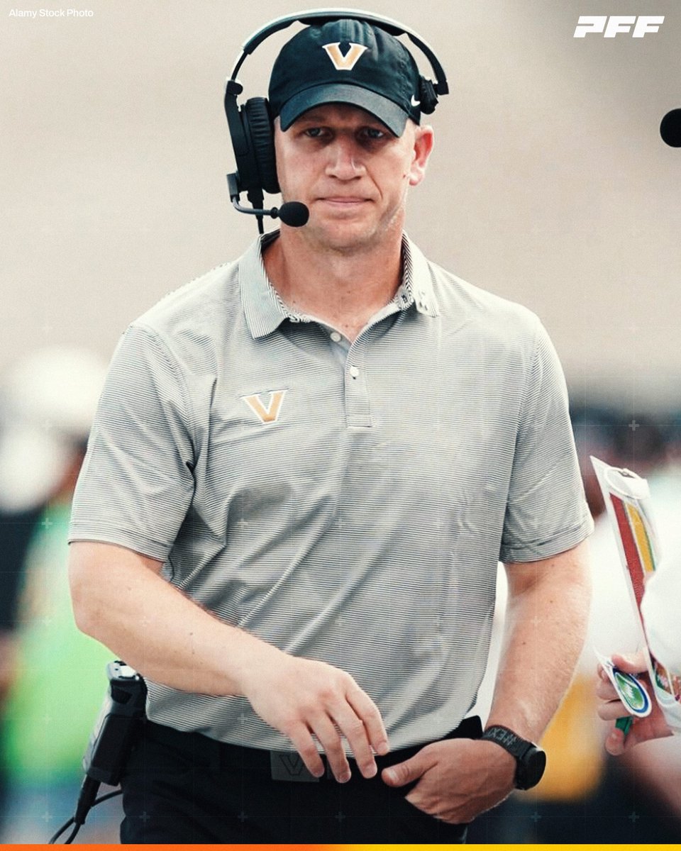 PFF_College's tweet photo. Vanderbilt is 3-0 for the first time since 2017⚓️ https://t.co/xCwsZW7SZd