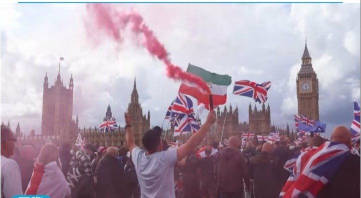 Oppose immigration

London is on fire💥