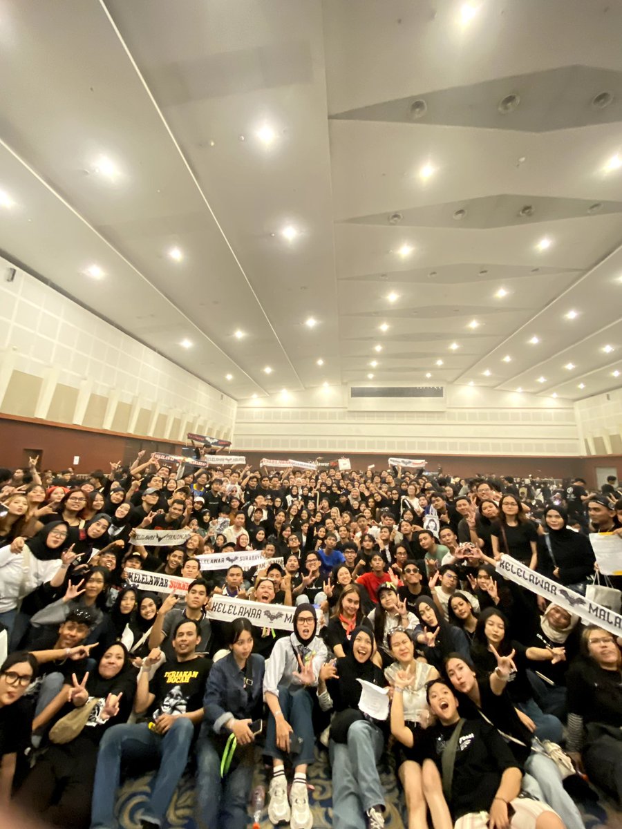 syruldwi's tweet photo. MnM Surabaya https://t.co/7Zj9uv1ClT