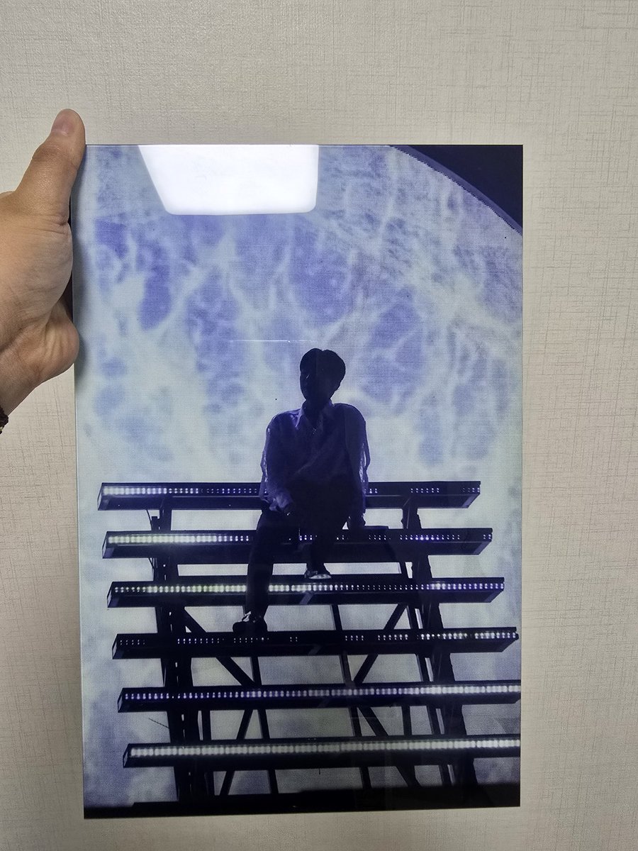 yennyyss's tweet photo. 데려갈사람 있누? 짐 줄이는중.. 
개당 0.5 택미포임 

#양도 #기현 #창균 #액자 #몬스타엑스 https://t.co/zzrqxBjIo1