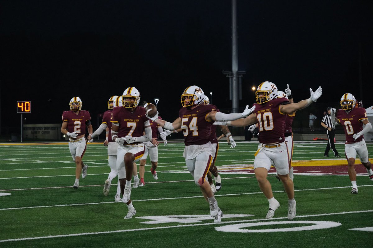 NSUWolves_FB's tweet image. Saturday Nights at the Bank  &amp;gt;&amp;gt;&amp;gt;&amp;gt;&amp;gt;

#GoWolves #OurWay