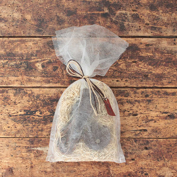 monogram_cp's tweet image. 【monogramオンラインストア】当店のカメラストラップ、フォトフレーム商品はプレゼントラッピングに対応しています。付属の革タグはまたは「Thank you always for everything」「Happy Birthday to You」「monogram」の3種類。大切な方への記念日にぜひ。
camepstore.com/?mode=f6