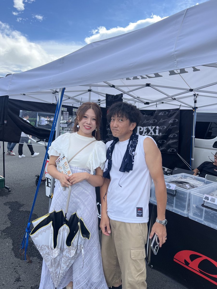Drivingmiss1's tweet photo. APEXiでカッシーと😁
#86style https://t.co/y7OqBlnypD