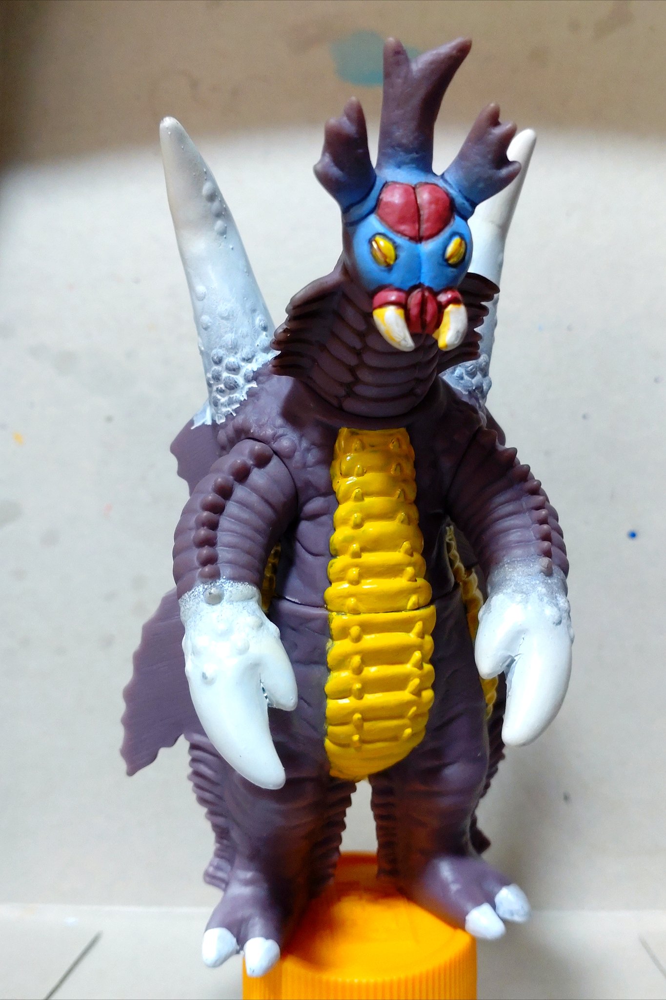 大蟻超獣アリブンタ リペイント完成品