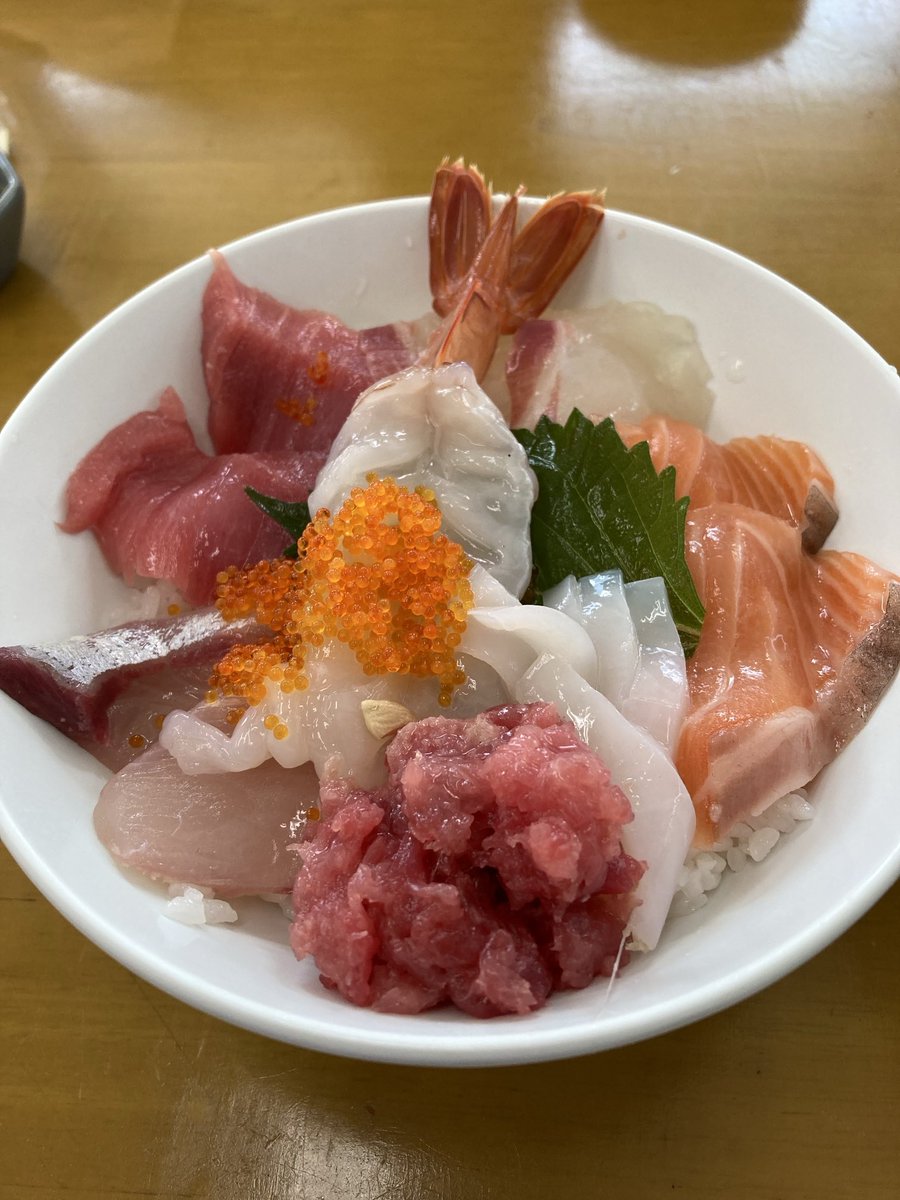 近所の市場でへさべさ🐟