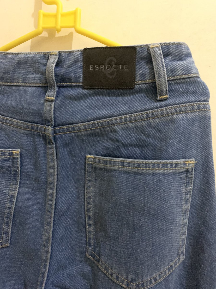 amkimyu's tweet photo. jeans esrocte size 26 (80k)
📍solo

baru sekali pakai pas dicoba https://t.co/lqLd3NSiE1