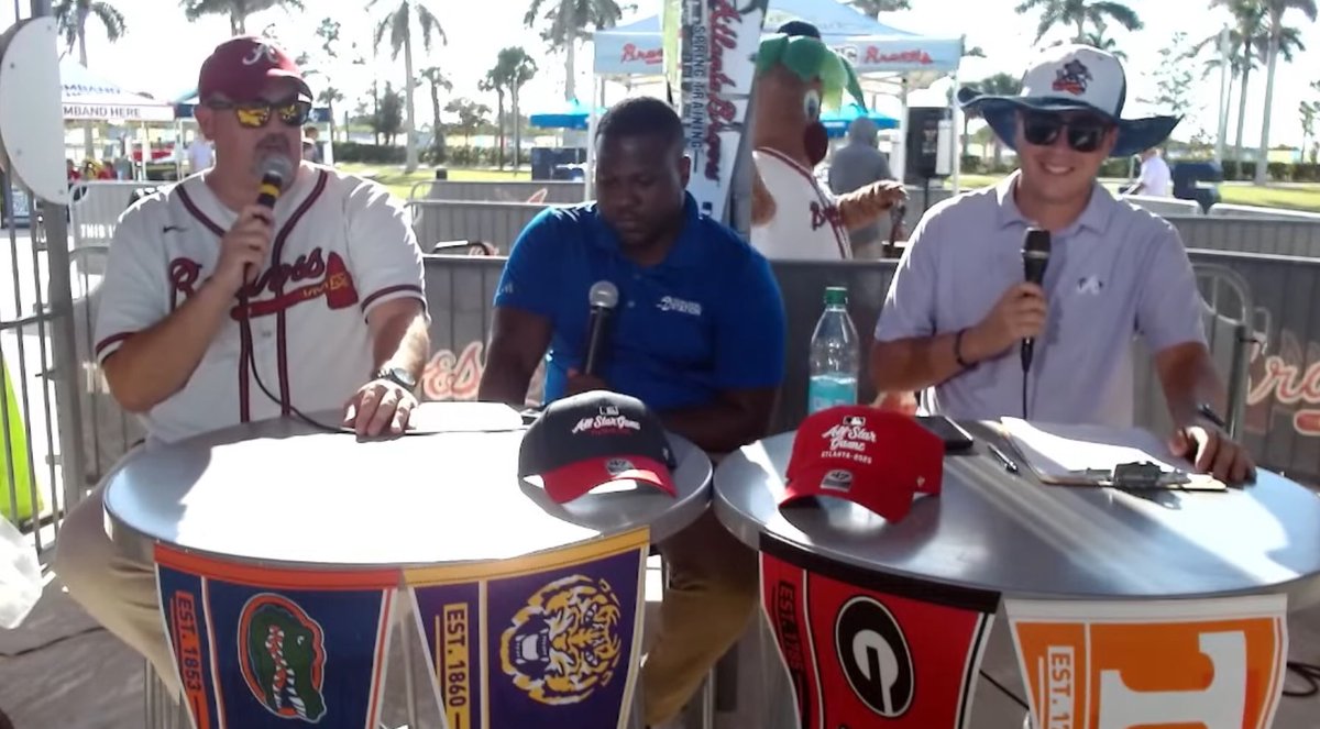 Headgear Pick ✅
I had a great time on our pregame and halftime shows at Pork &amp; Pigskin.