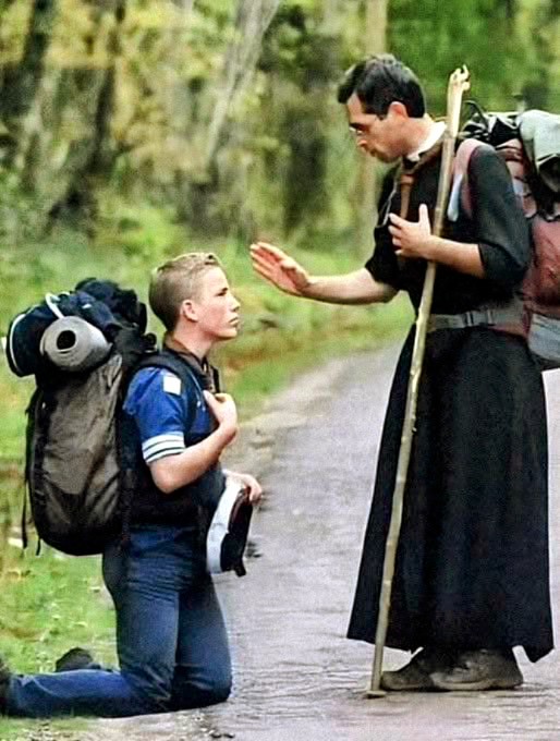 En France ⚜️, la foi catholique ✝️ éclaire des millions de cœurs, offrant espoir et unité. Dans une société laïque, les catholiques vivent leur spiritualité librement, enrichissant la diversité culturelle du pays.