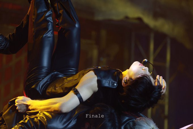 who remembers when they had this omega presenting onstage