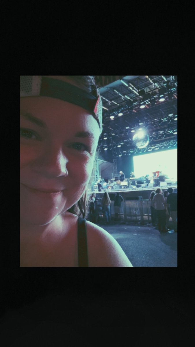 Eggveal_'s tweet image. The Egg got real sweaty dancing with the disco ball #LCDSoundsystem