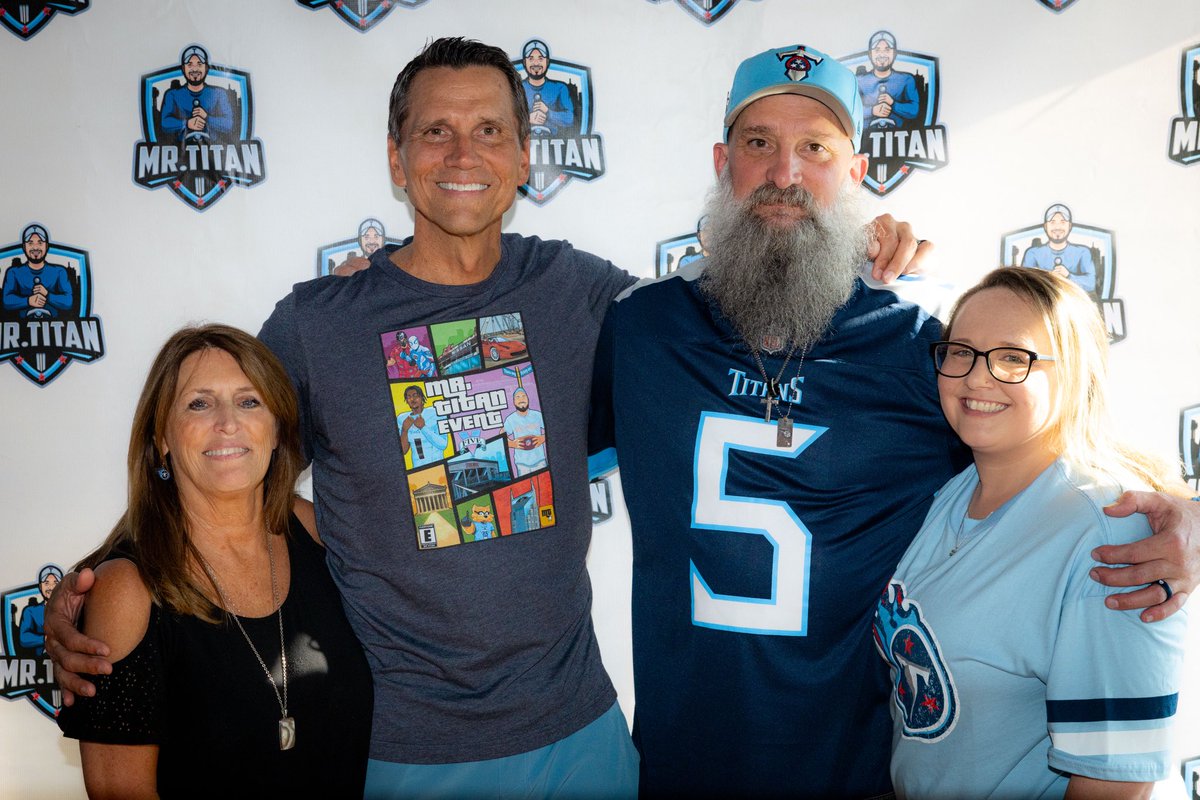 Mr. Titan event #titanup 

<a href="/PAULOLDENBURG11/">Scoob</a> <a href="/ChadDavis85/">Chad Davis</a> <a href="/titandave13/">David Clark</a> <a href="/GermanTitans_eV/">German Titans e.V. - Official Titans Fan Club</a>