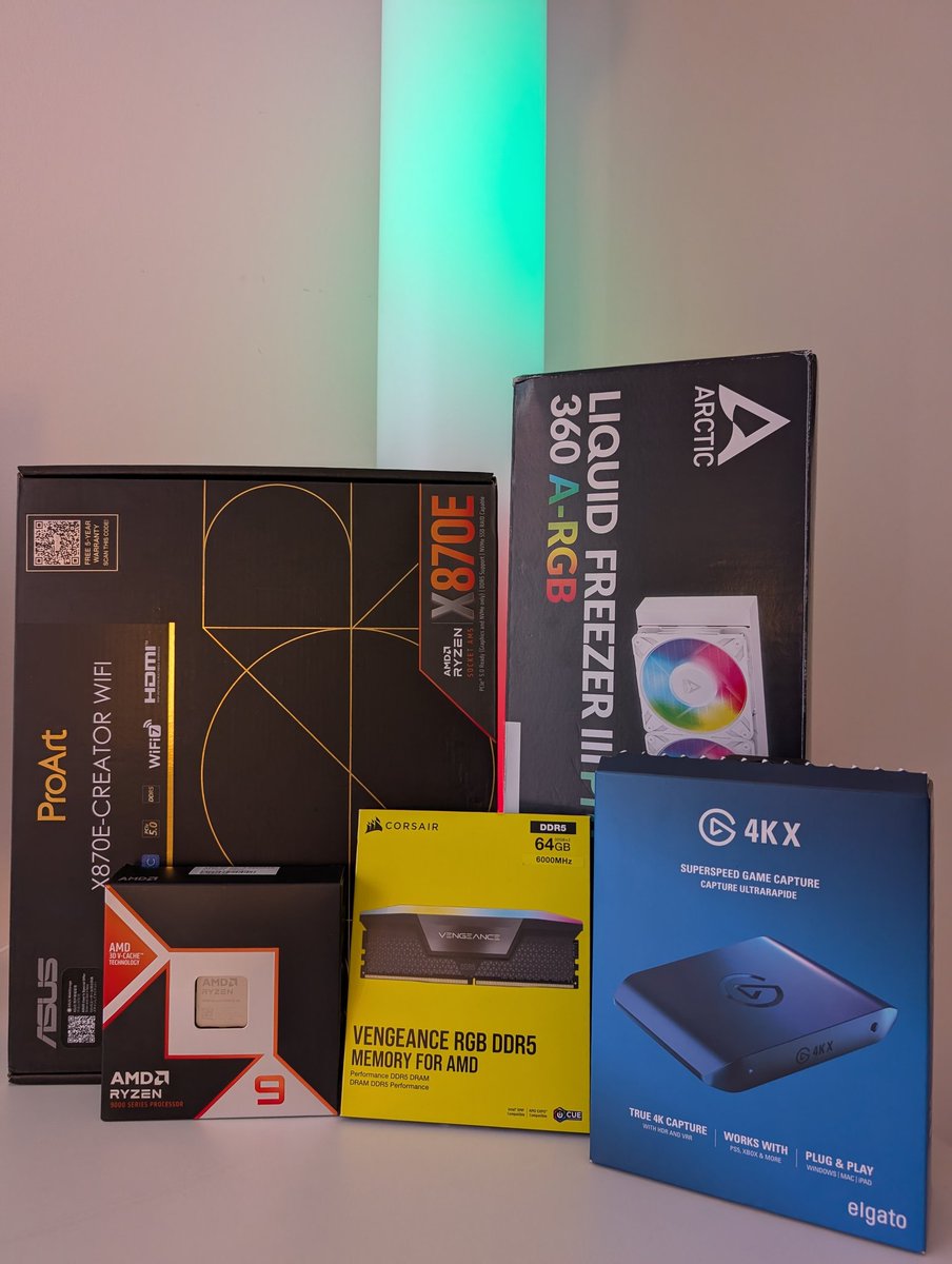 EL_CHI_000's tweet image. Open some Box 🎁, into the Box 🎁 from the Box 🎁 Still not ready to build 🤔 But maybe a step into building a bridge 💞

#ContentCreator #StreamingSetup #WorkstationBuild #Elgato4KX #CreatorGear #ASUSProArt #FutureReady #EditingRig #StreamLife #TechSetup