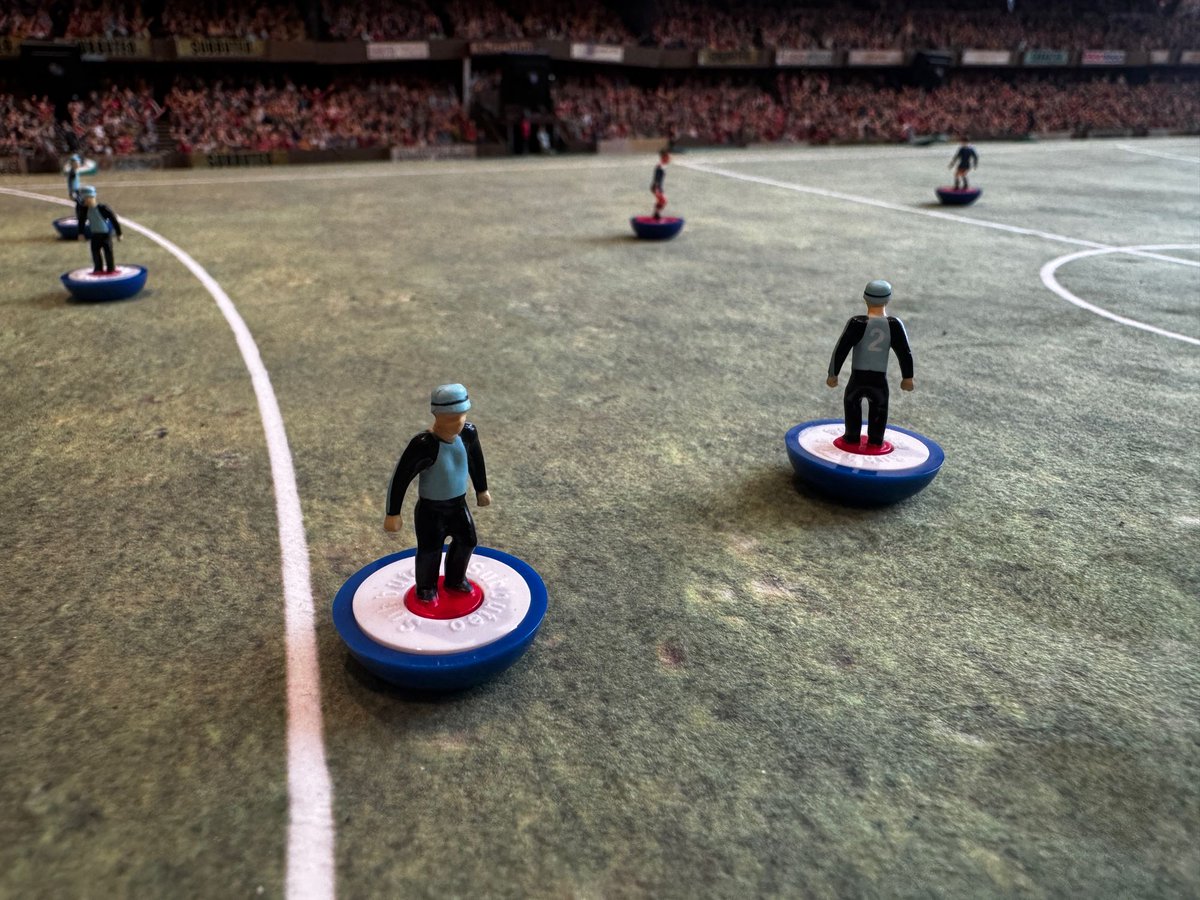 Game one down and… it’s only 2-0 win in the Stadium Of Fingers. Scored a real goal too, could I did I bit of “Spin to Win” #Subbuteo