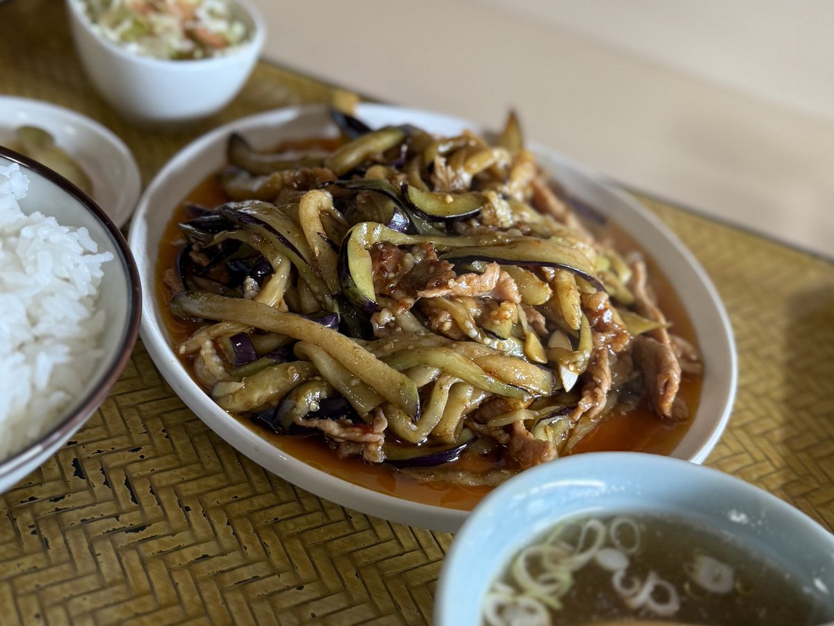 ナスと豚肉の辛子炒め。
見た目が素晴らしい✨
#グルメ