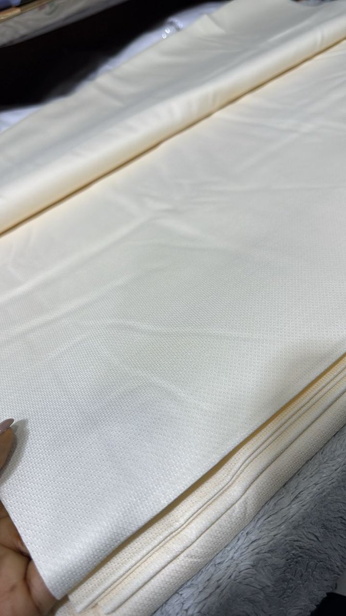 Mollieysclothng's tweet photo. Your fabric, your identity.
Price: ₦70,000 with delivery within Nigeria
Brand: Swiss Cotton
Yardage: 5yards
Location Lagos State
Choose luxury today.
#LuxuryMenFabrics #FashionForMen #FabricGoals https://t.co/spMQrbh7ps
