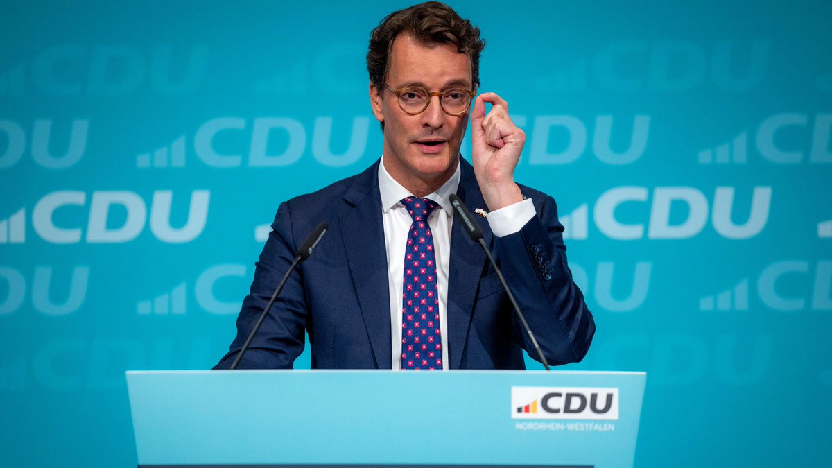 An dieser Stelle möchte ich diesem Mann meinen Dank aussprechen.
Danke für die miserablen Zustände in NRW.
Danke dafür, dass in NRW nichts so läuft, wie es sollte.
Danke für die steigende Kriminalität.
Es wird Zeit, abzudanken!
#NurnochAfD