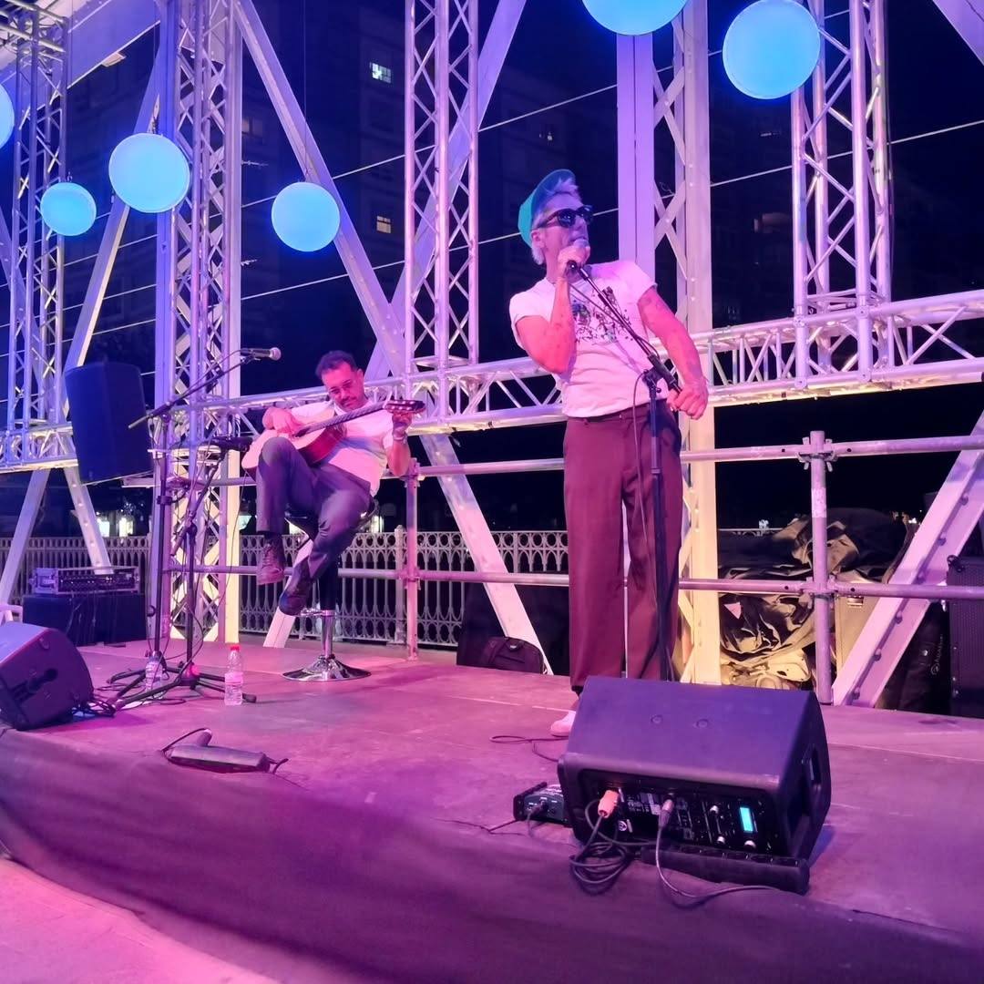 Desde La Feria de Murcia <a href="/Careymusica/">Carey</a>  
<a href="/turroproduccion/">Antonio Turro</a>  <a href="/aaronsaez/">aaronsaez</a> 
FoTos #fco_javier.soto