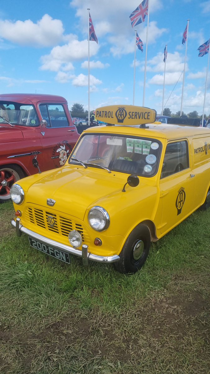 Box Hill Mini Club tweet media