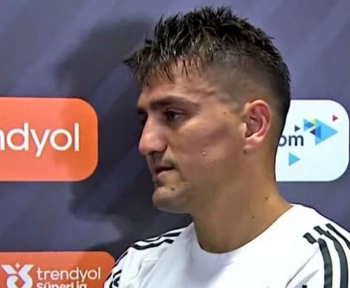 🔥Cengiz Ünder: "Hafta başından beri çok heyecanlıydım. Bu maçı bekledim. Gol attıktan sonra da gözlerim doldu. Bu duyguyu özlemişim. Sergen Hocanın güvenini hissediyorum. Ben de en iyi futbolumu Beşiktaş formasıyla sergilemek istiyorum."