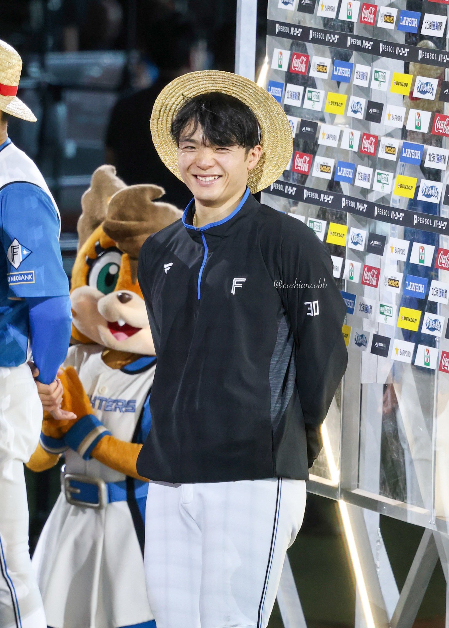 FIGHTERS 郡司裕也　等身大　両面タペストリー PBP04-F02 【UR】郡司 裕也 | パ・リーグ ブースターパック 2024