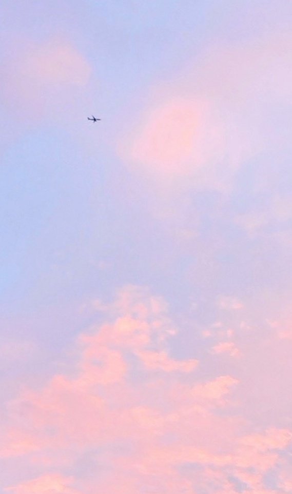 たまたま飛行機も写ってた✈

#イマソラ